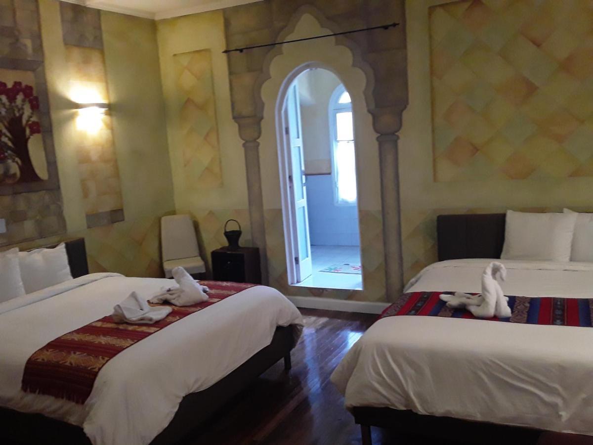 Hotel Boutique Spa Villa De Sant Quito Exterior photo